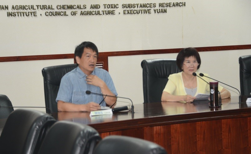 全國認證基金會(TAF)顏瑞泓委員(左)說明建議事項。