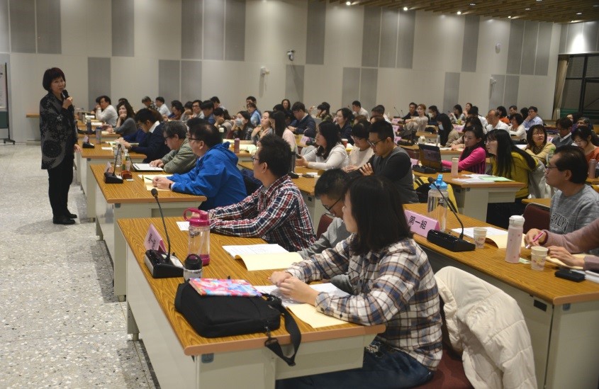 農藥登記及線上申辦系統教育訓練，業者踴躍參加。