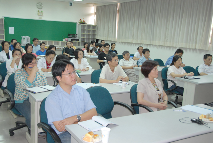同仁們踴躍參與專題演講。