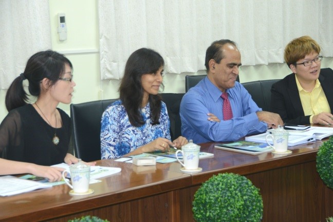 印度商工部Devendra Prasad副總經理(右二)、Reeba Abraham (左二)助理副總參訪本所