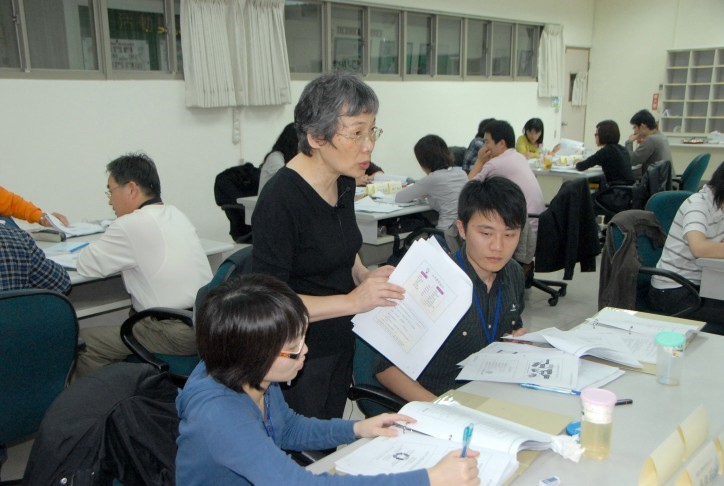 講師游碧堉組長與學員互動。