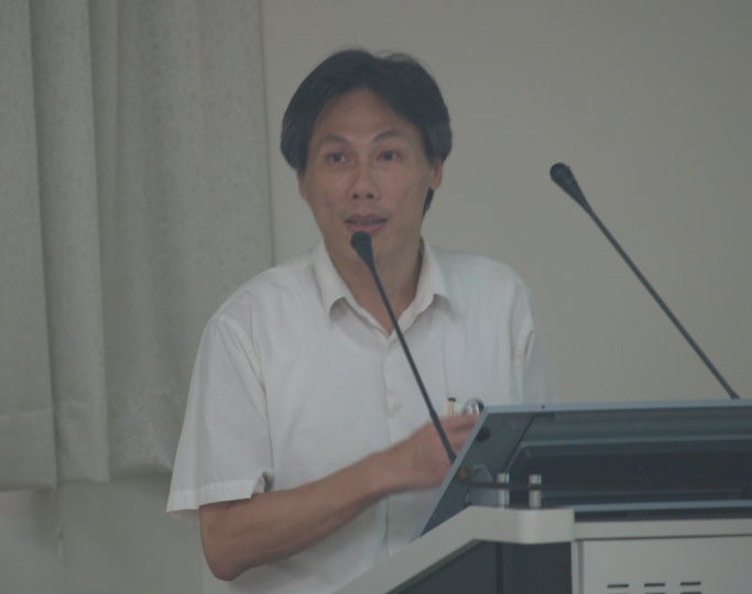 馮海東副所長進行本所「科技發展績效評估改善作業」報告。
