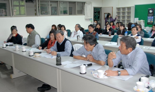 本所主管及考績委員全程參與考評會議。