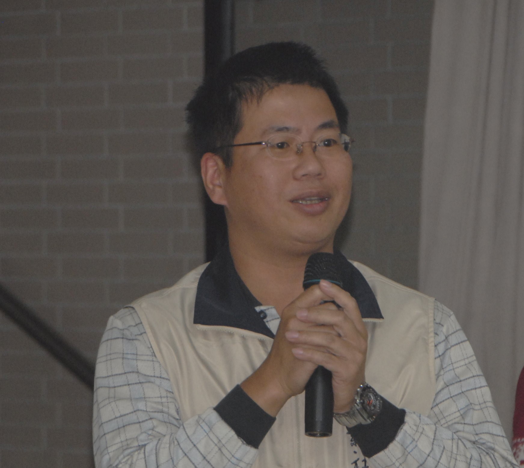 政風室楊錦科主任進行業務報告。