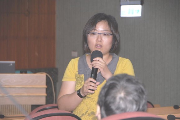 農委會科技處湯惟真技正進行說明。