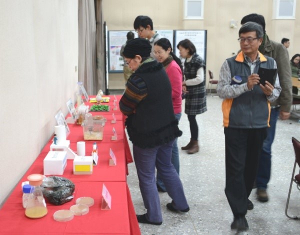 天然植物保護資材研發成果及壁報展。