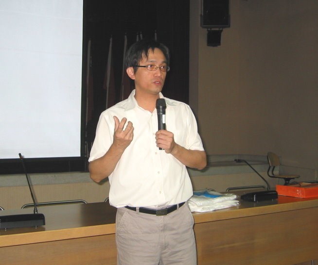 黃慶文副研究員擔任課程講師。